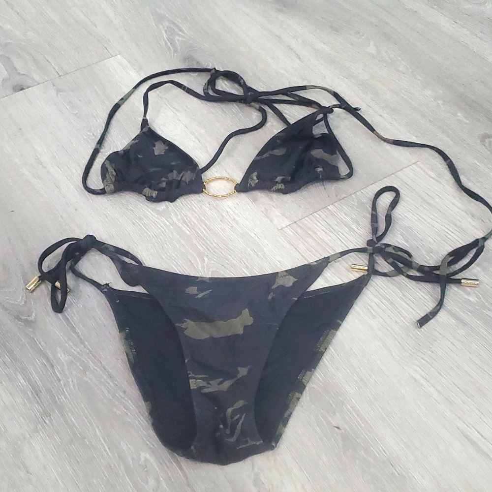 MELISSA ODABASH Miami bikiny in camouflage print . Top  US 6 and bottom US 4